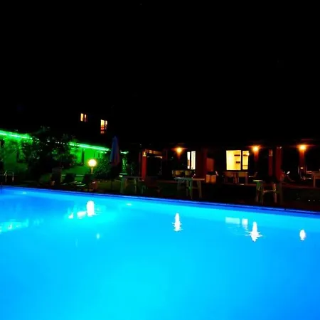 — Pool — Idro