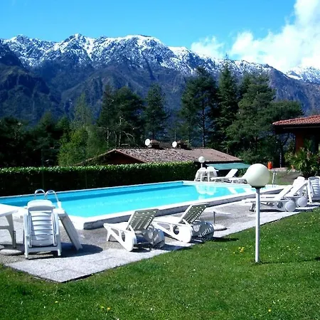 — Pool — Idro *