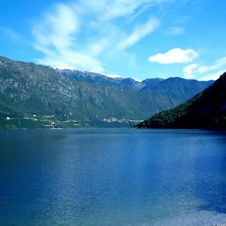 Apartment — Pool — Idro