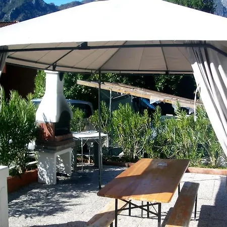 — Pool — Idro Apartment *