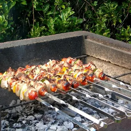 — Pool — Idro * Vesta